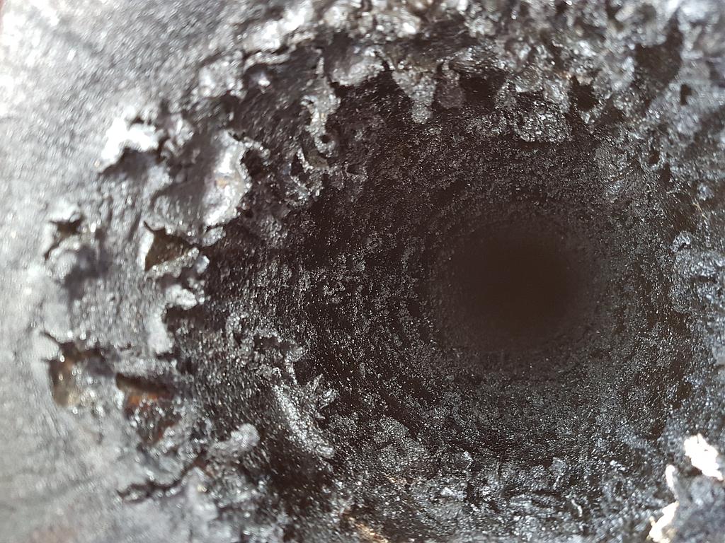 Service de dégoudronnage et débistrage de cheminée